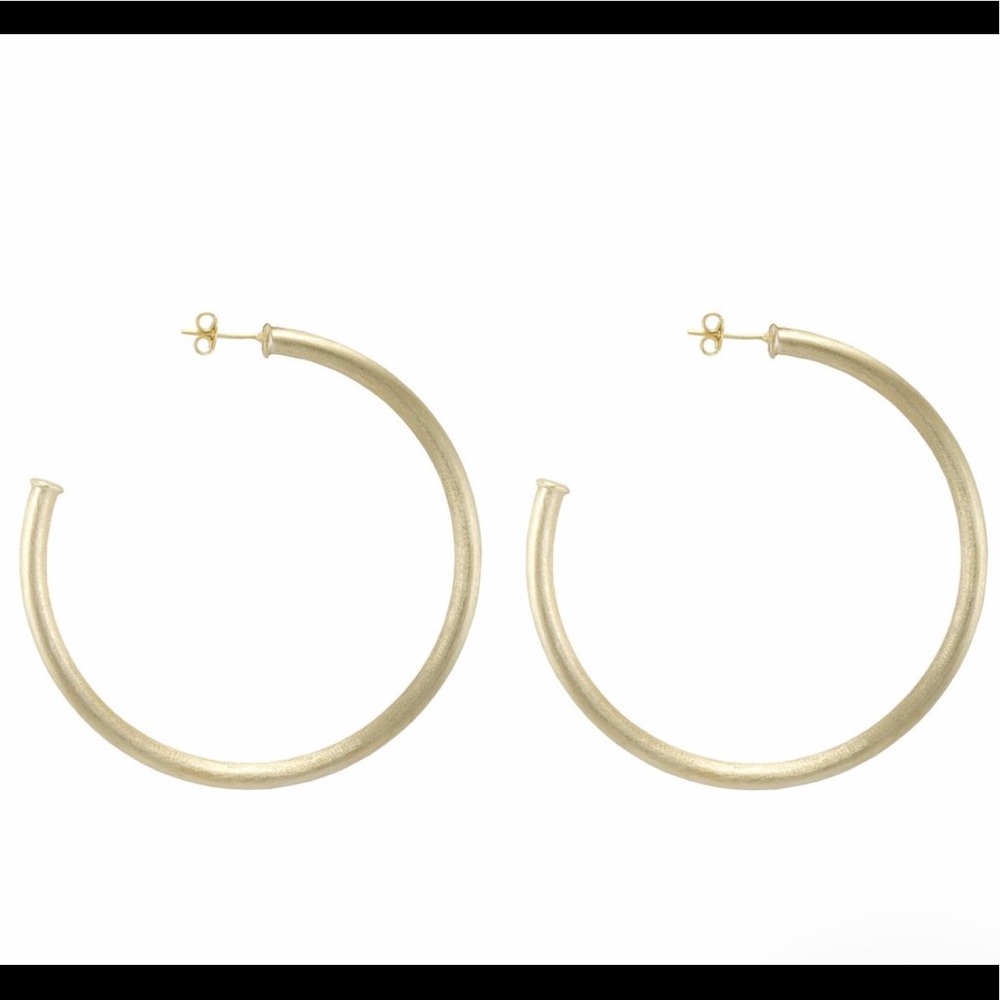 Sheila Fajl 2.5 hoop